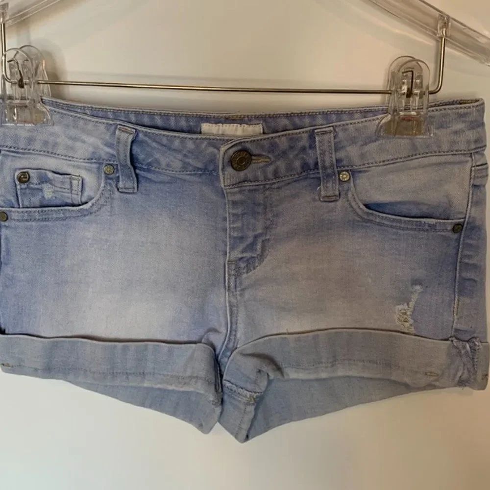 Celebrity Pink Light Denim Short